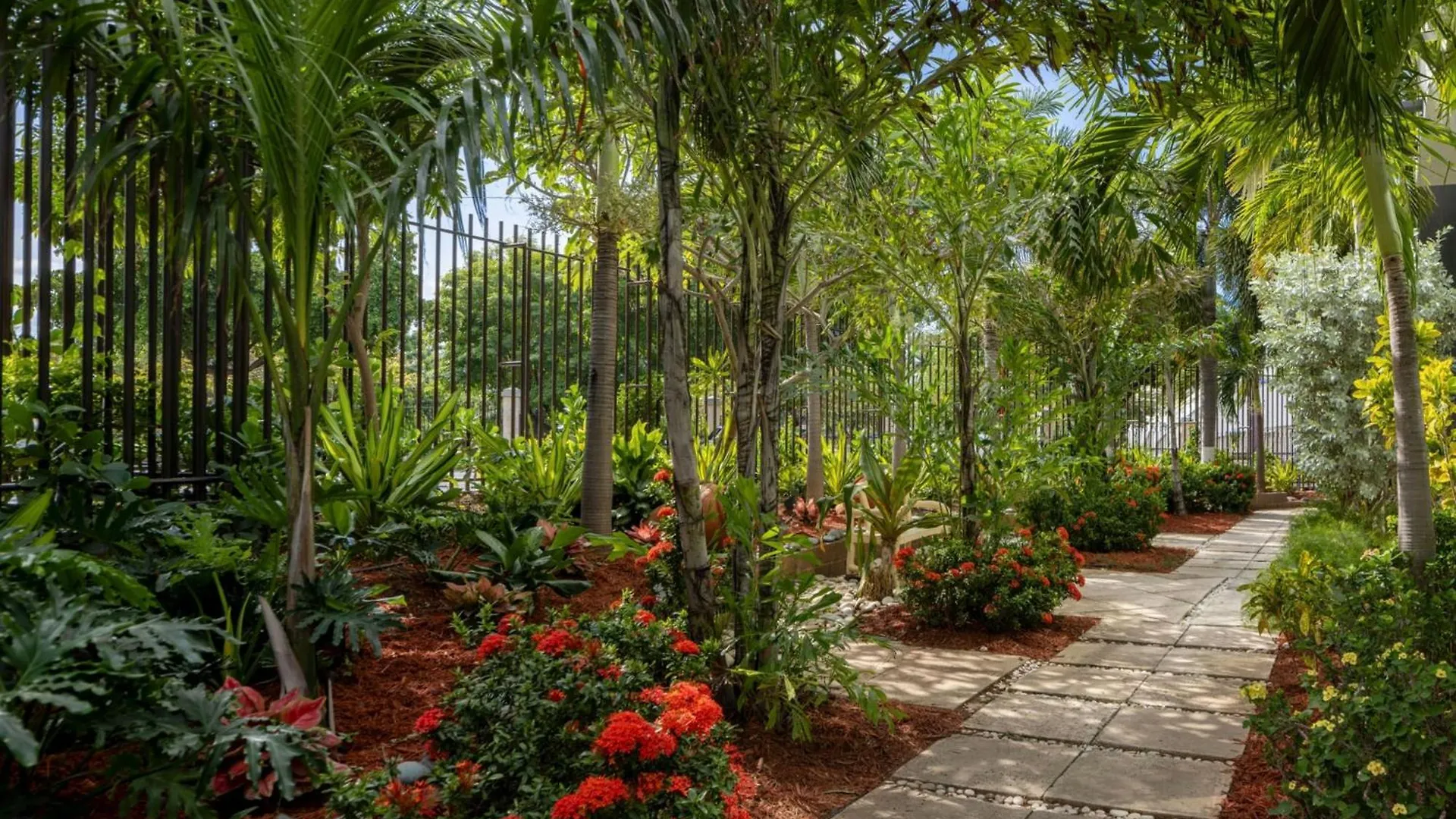 Courtyard By Marriott Kingston, Jamaica Hotel 4*, Kingston Jamaica