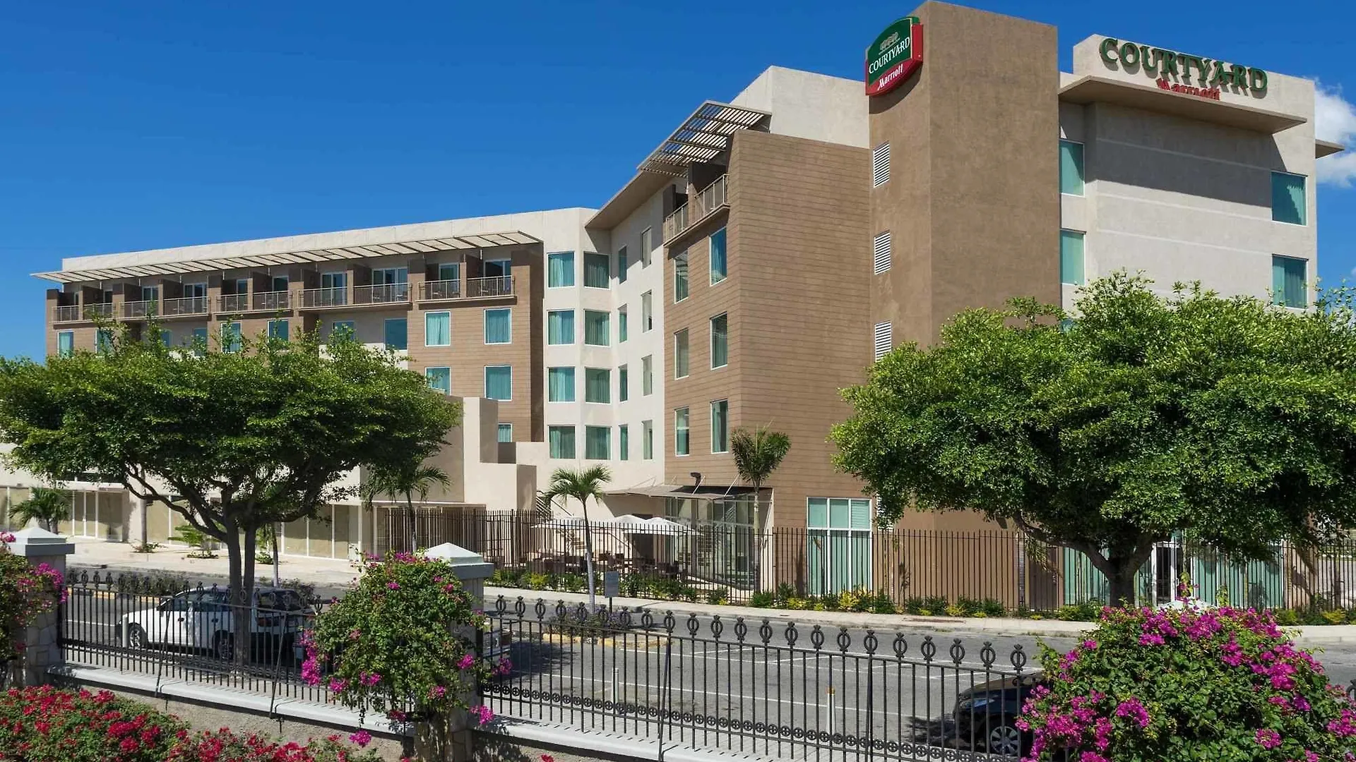 Courtyard By Marriott Kingston, Jamaica Hotel Jamaica