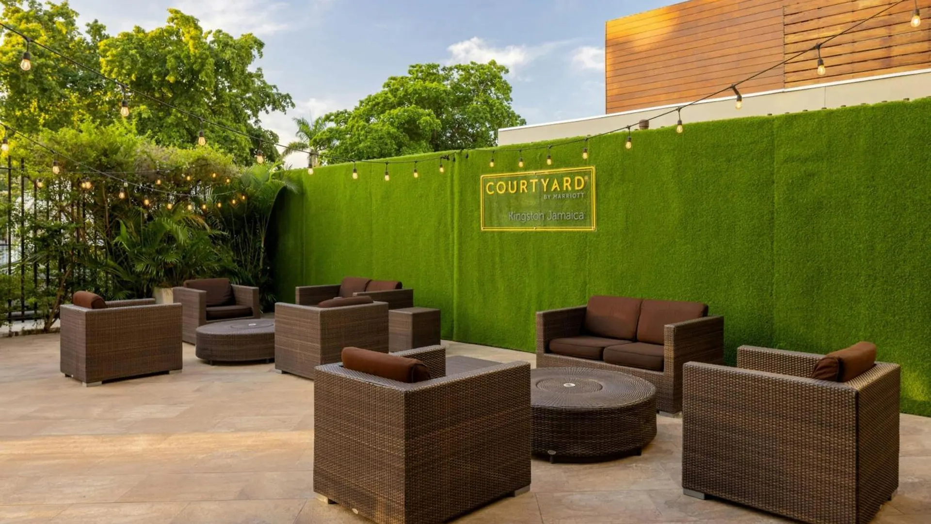 ****  Courtyard By Marriott Kingston, Jamaica Hotel Jamaica