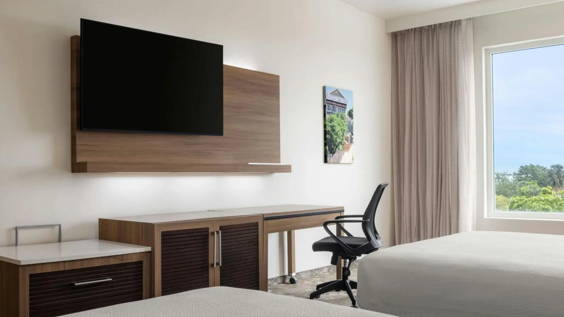 ****  Courtyard By Marriott Kingston, Jamaica Hotel Jamaica