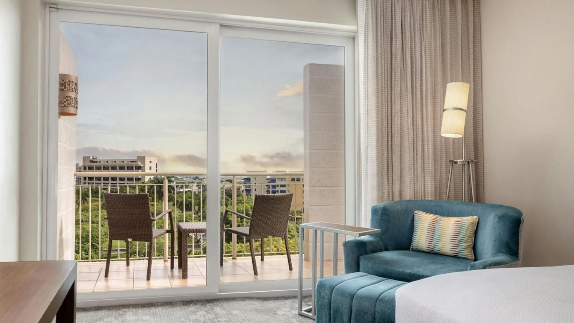 Courtyard By Marriott Kingston, Jamaica Hotel 4*, Kingston Jamaica