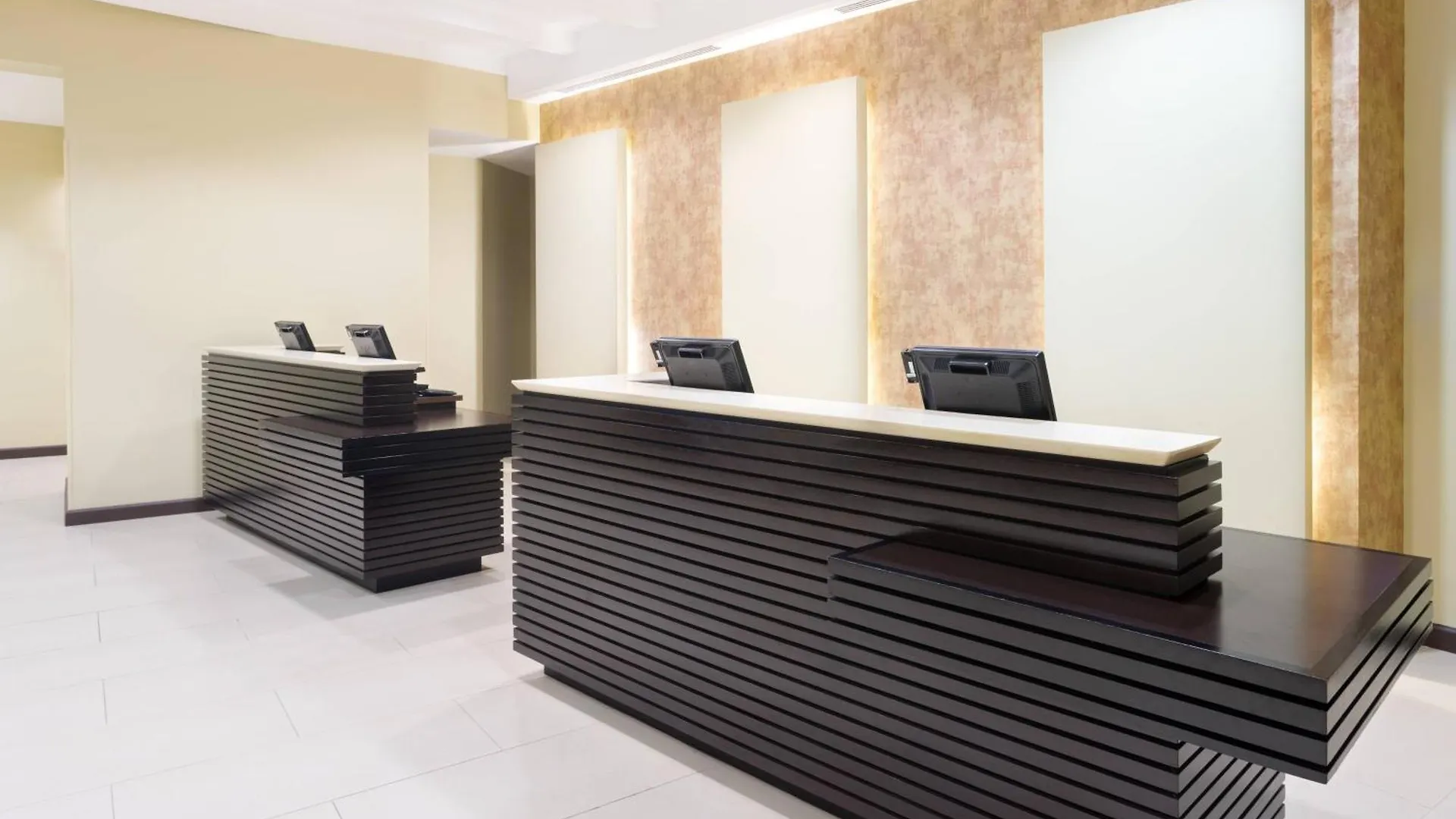 Hotel Courtyard By Marriott Kingston, Jamaica